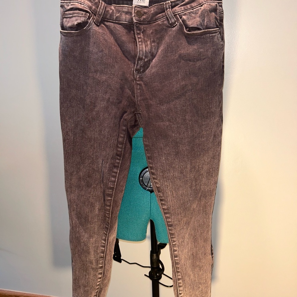 Stylish Women's Jeans in Brown